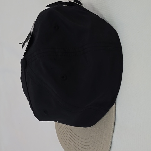 DC Hat - Picture 10 of 16